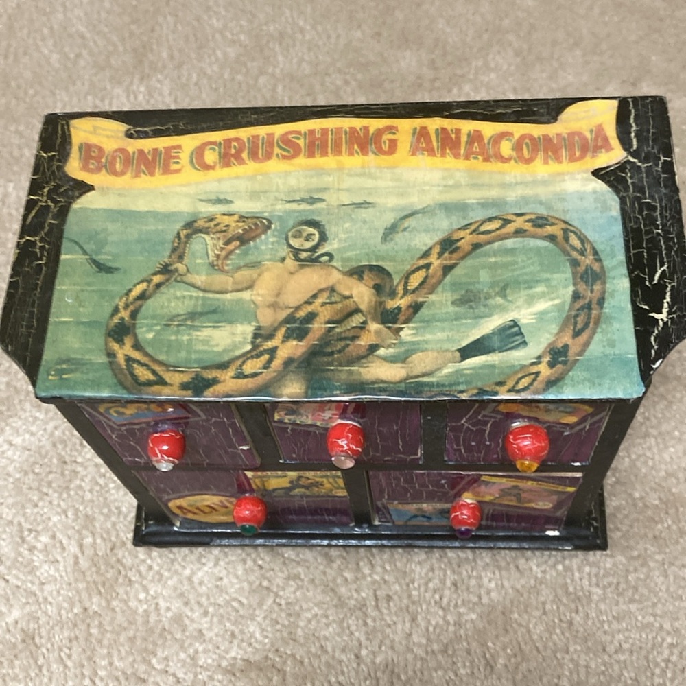 Freak Show Jewelry Box - Picture 8 of 11